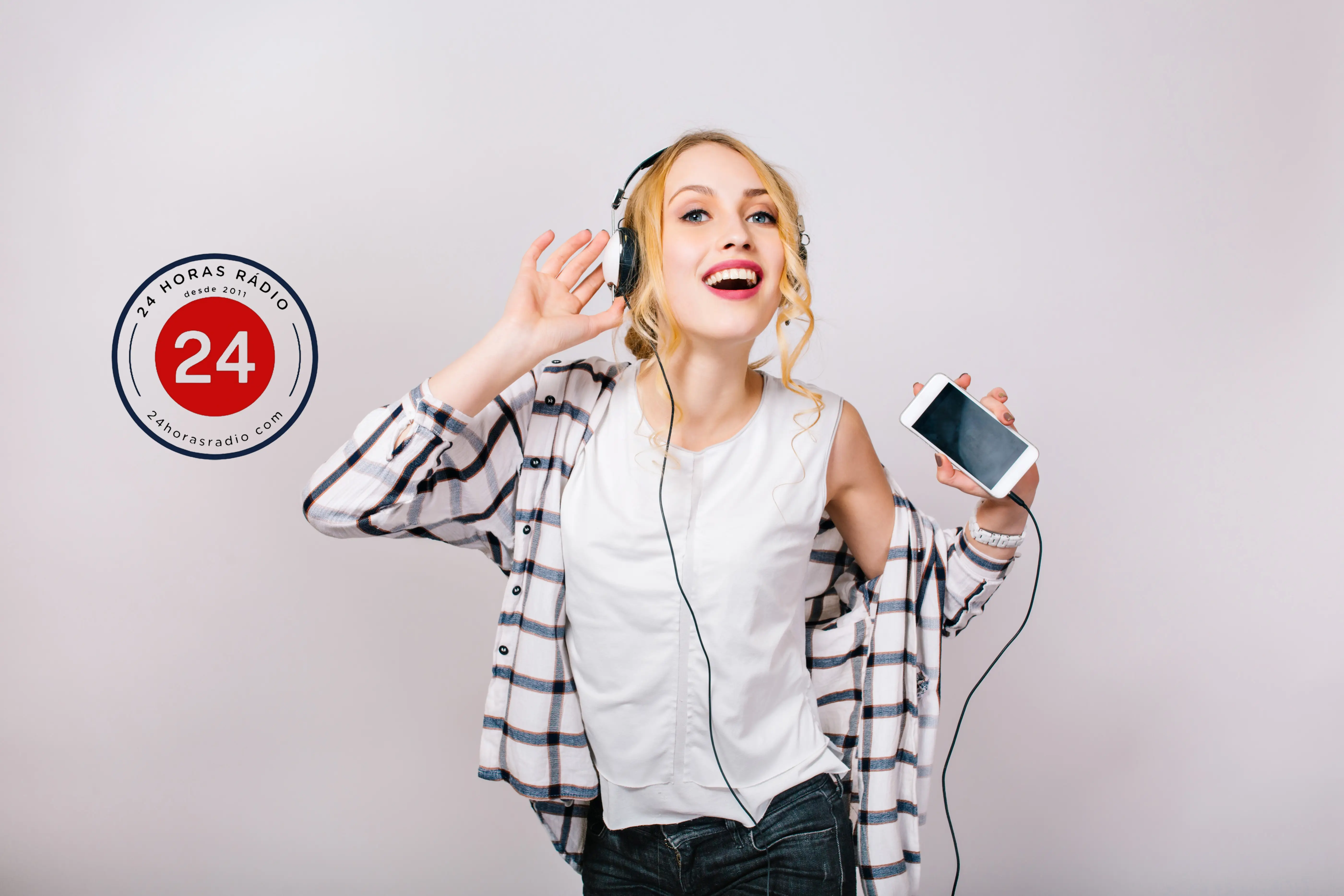 nice-pretty-lady.webp 24 Horas Rádio